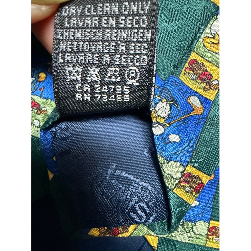 Disney Store Donald Duck Golf Silk Tie Green Blue Made in Italy Vintage - Picture 5 of 7